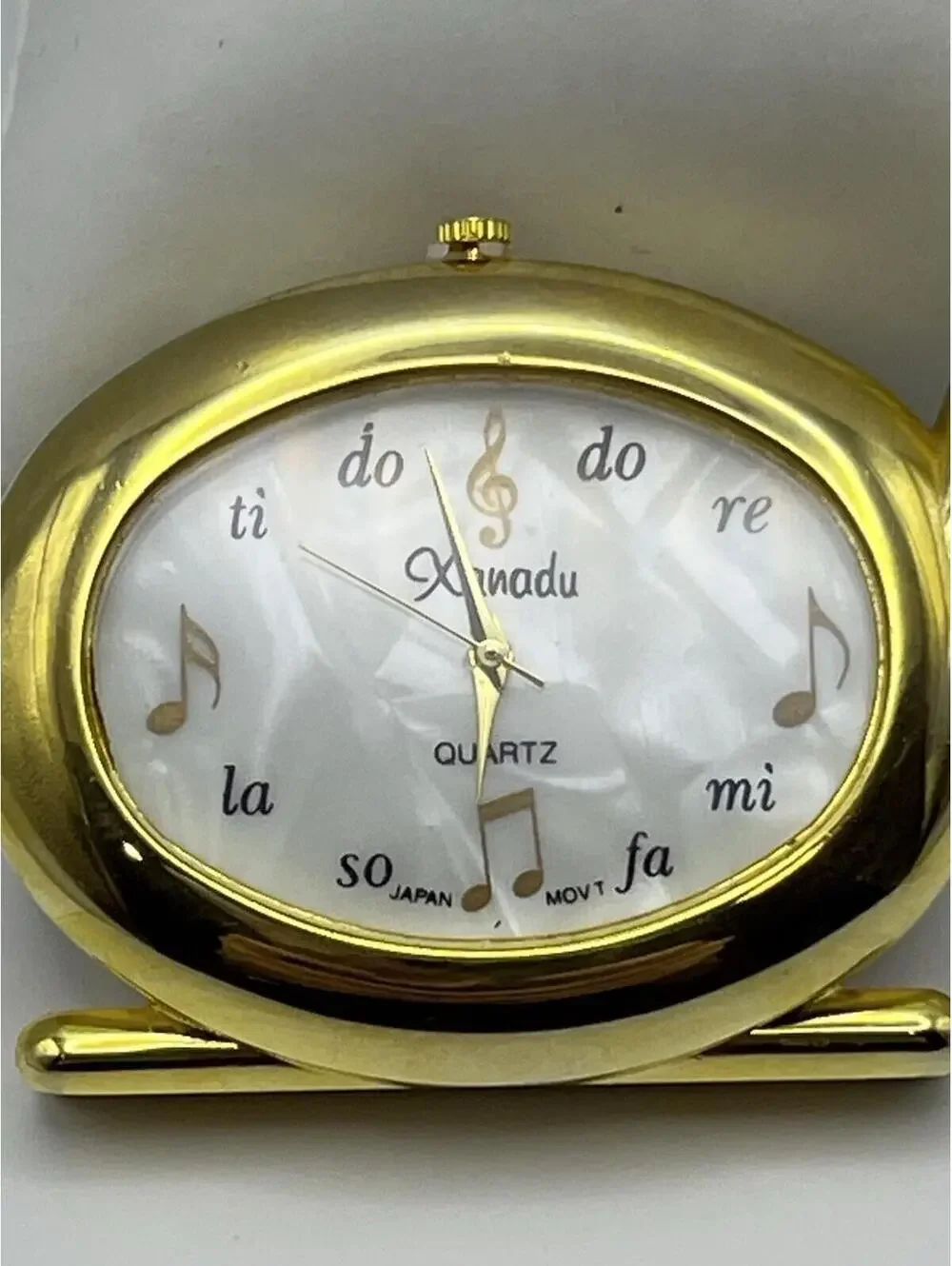 Clock Novelty mini Musical Note, Xanadu Quartz Gold Tone, working 2918.3